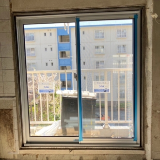 築50年のマンションの窓を最新の窓に！ 業者様からも信頼いただいております。～千葉県千葉市 マンション～